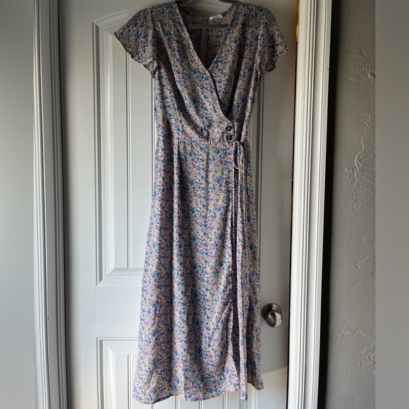 SIENNA SKY FLOWY LONG SUMMER DRESS SIZE MEDIUM CUTE FLORAL PRINT - Picture 6 of 6